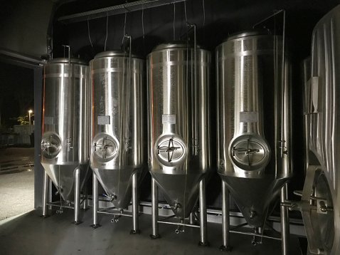 荷蘭客戶的釀酒設備安裝完成！